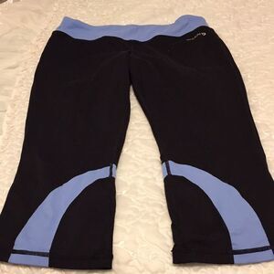 Baleaf cropped leggings Size M